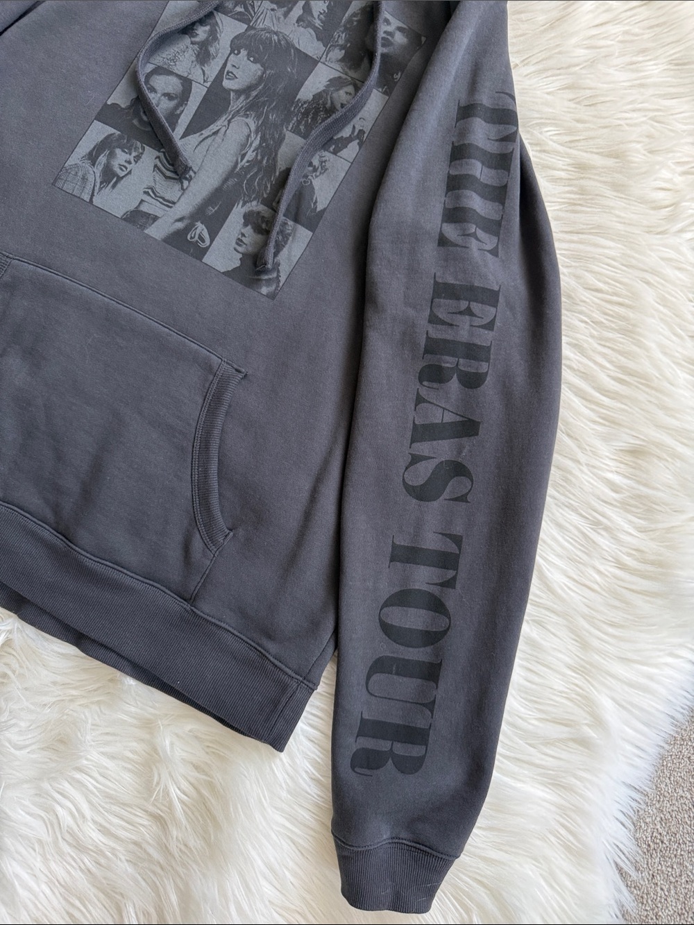 Taylor Swift "The Eras Tour" US Dates Dark Gray Hoodie Size L - Picture 8 of 15